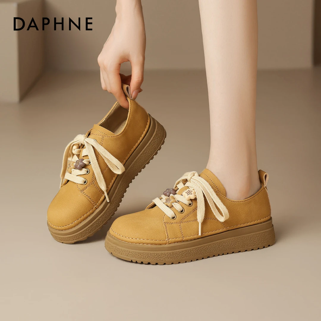 达芙妮时尚休闲鞋女鞋2025年秋季新款小皮鞋百搭英伦风系带板鞋女