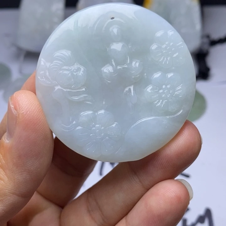 翡翠未镶嵌颈饰翡翠