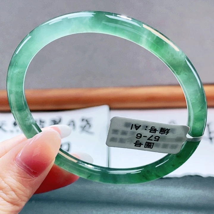 翡翠未镶嵌手镯翡翠手镯34
