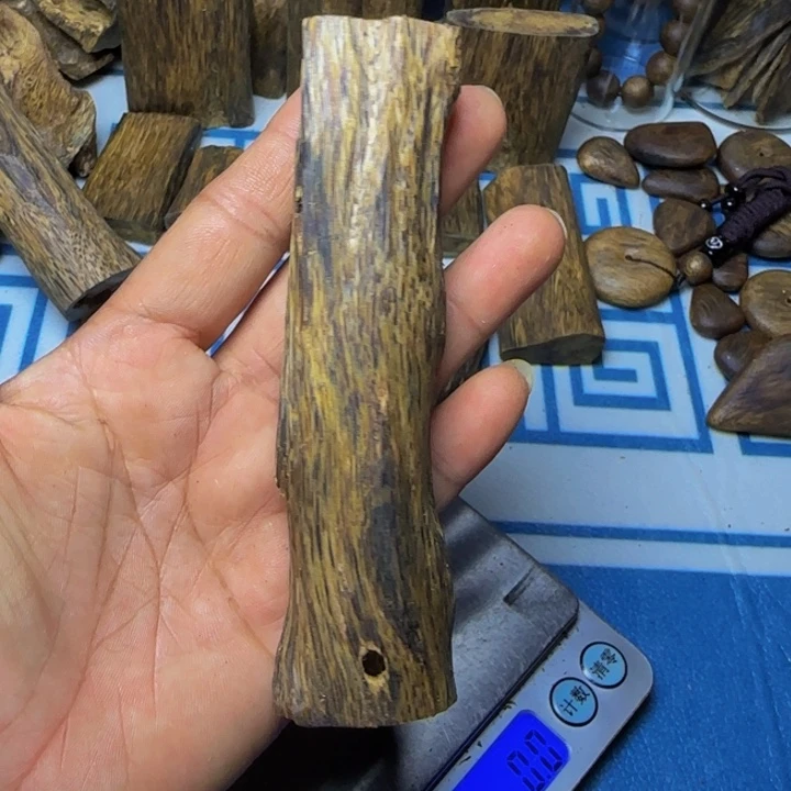 木手工艺雕塑根雕木方板材17.9克