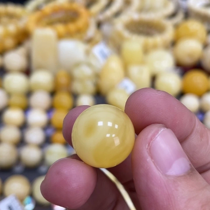蜜蜡未镶嵌裸石16.6mm