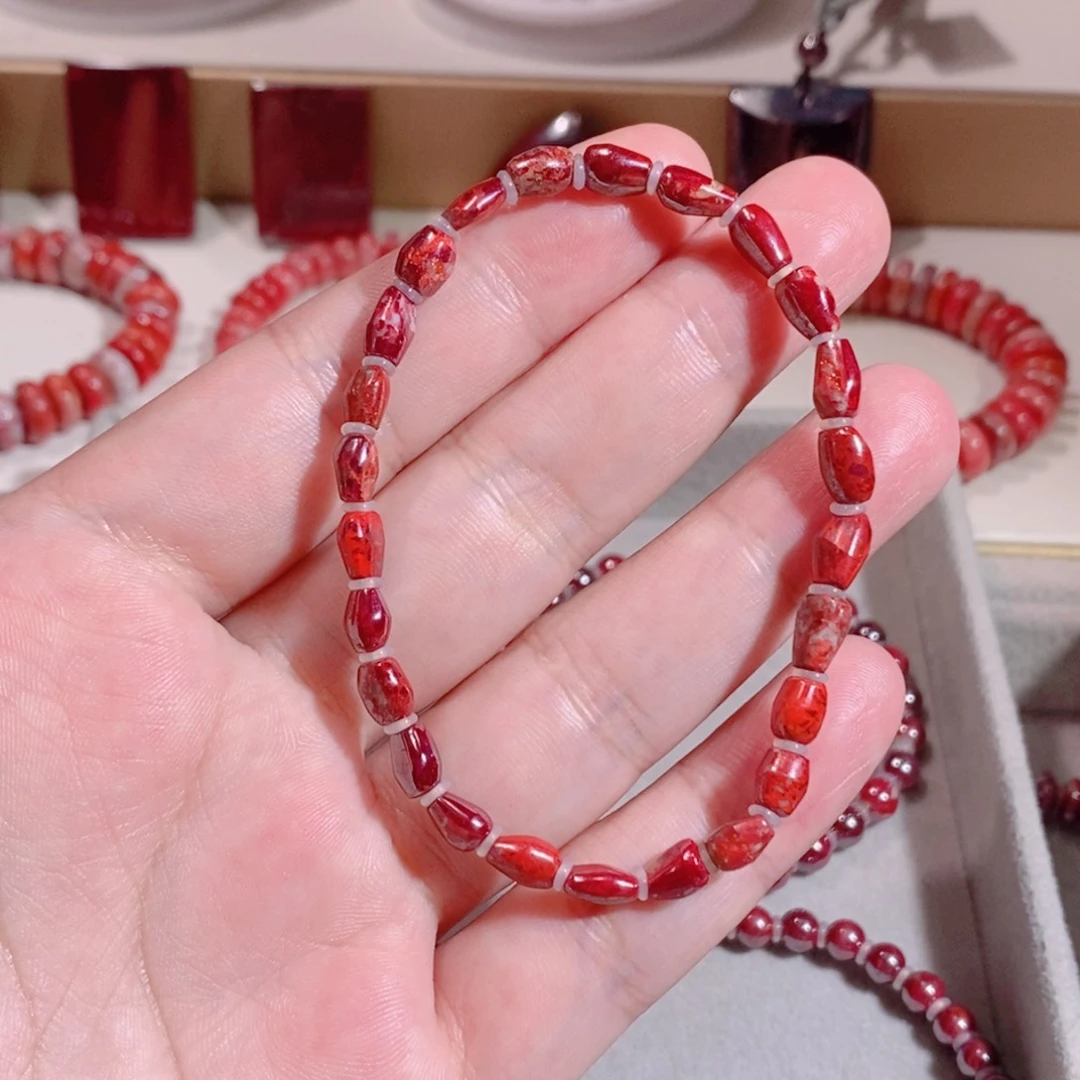 天然辰砂原矿随形手串