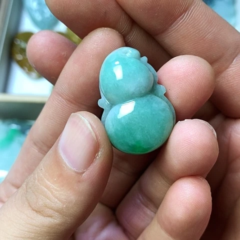 翡翠未镶嵌颈饰天然