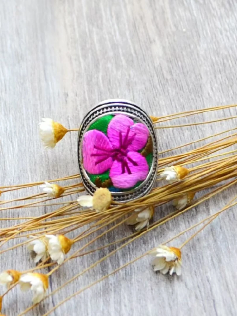 民族风绣饰品 以收到实物为准