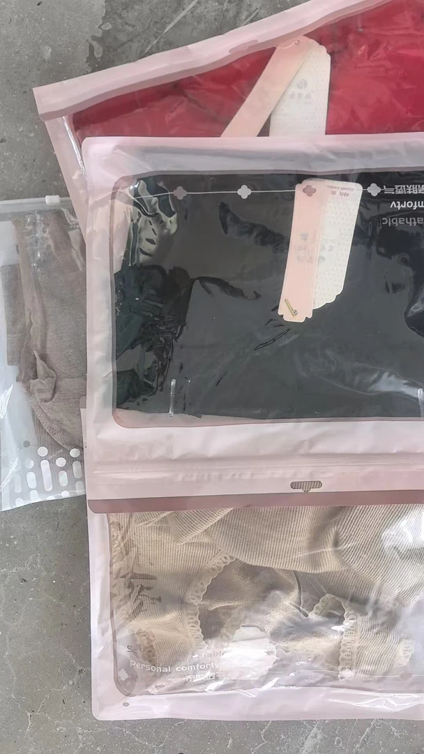 A22女士蕾丝面穿内衣背心