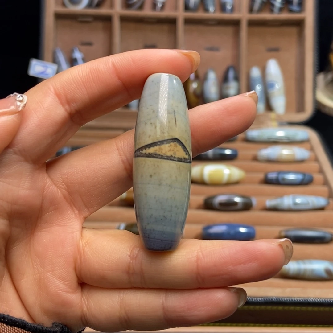 飞***狼玛瑙/玉髓未镶嵌颈饰