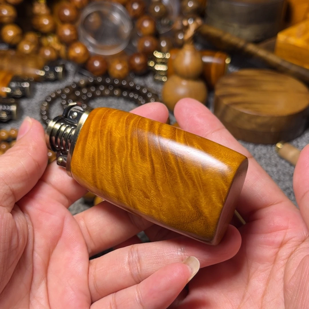 金丝楠打火机满花纹