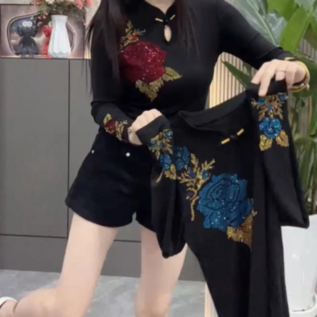 早秋新款新中式烫钻旗袍领T恤衫