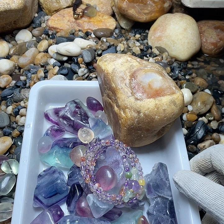 天然矿石彩色水晶