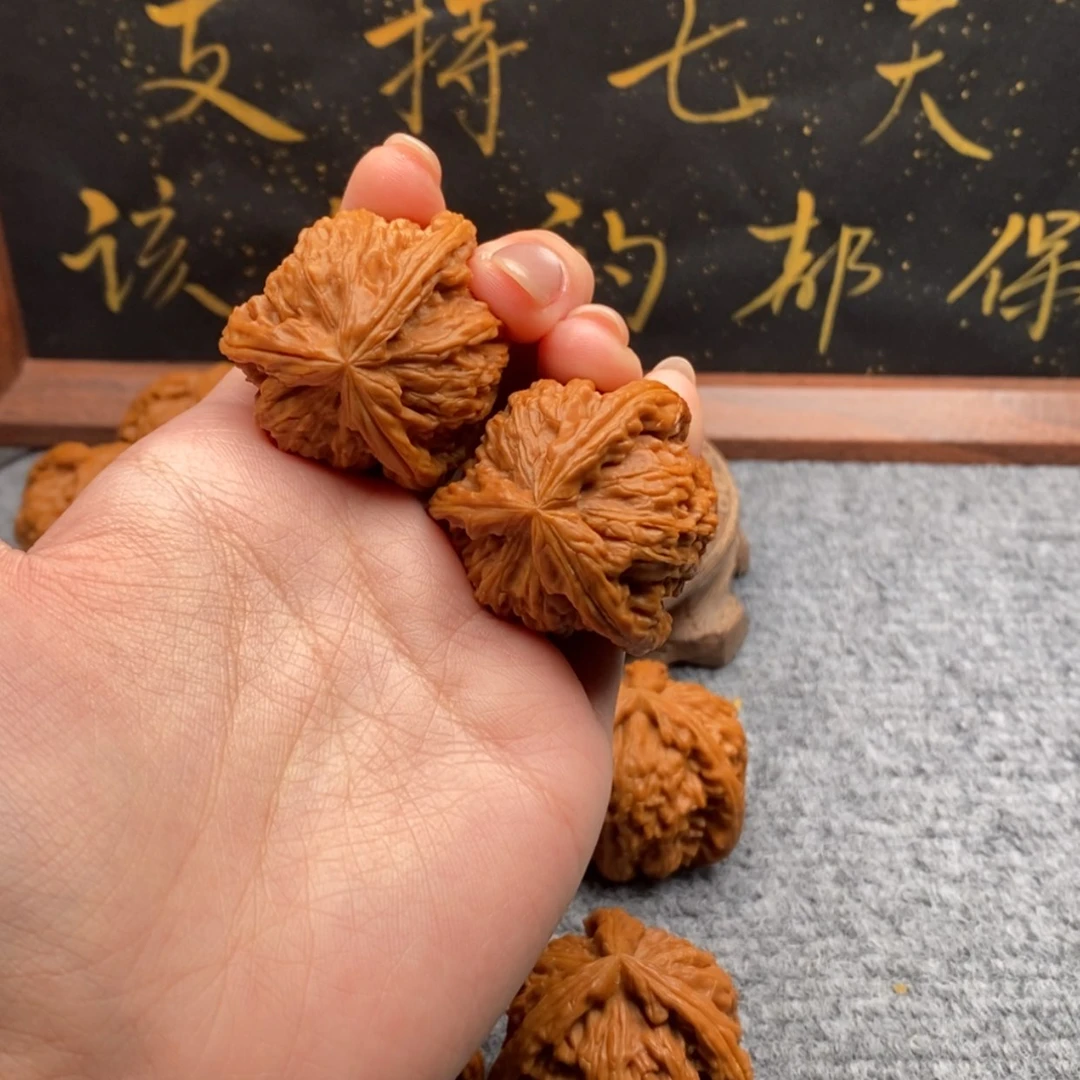 【闪购商品】吊坠文玩核桃家**女