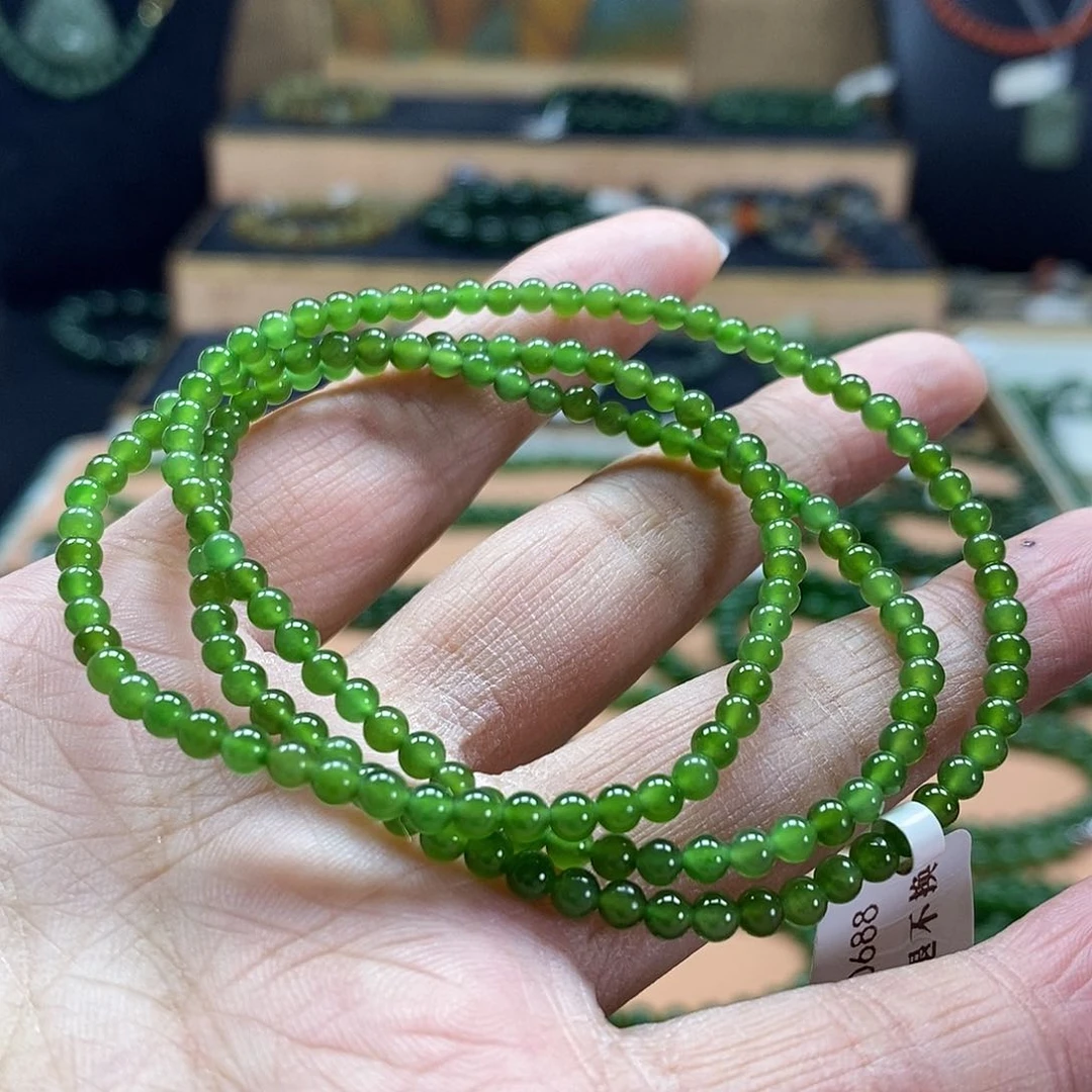 颈饰未镶嵌和田玉（碧玉）3.5mm