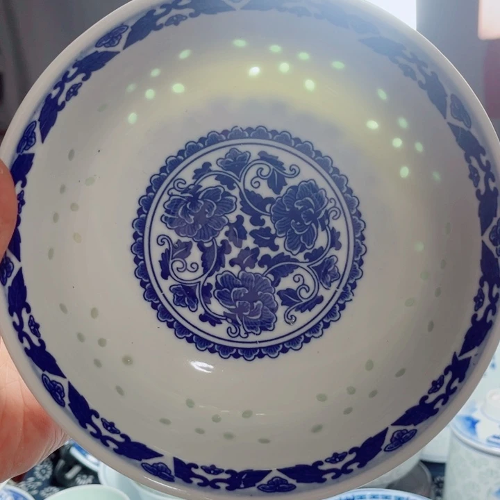 青花玲珑7寸面碗牡丹花