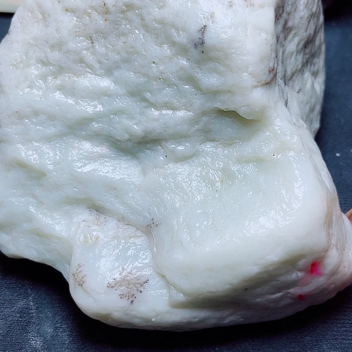 和田玉（糖玉）未镶嵌珠宝奇石