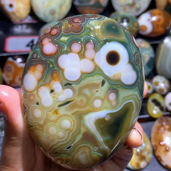 未镶嵌玛瑙/玉髓珠宝奇石