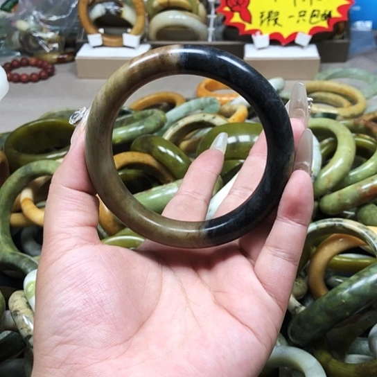 未镶嵌蛇纹石玉手镯安***话