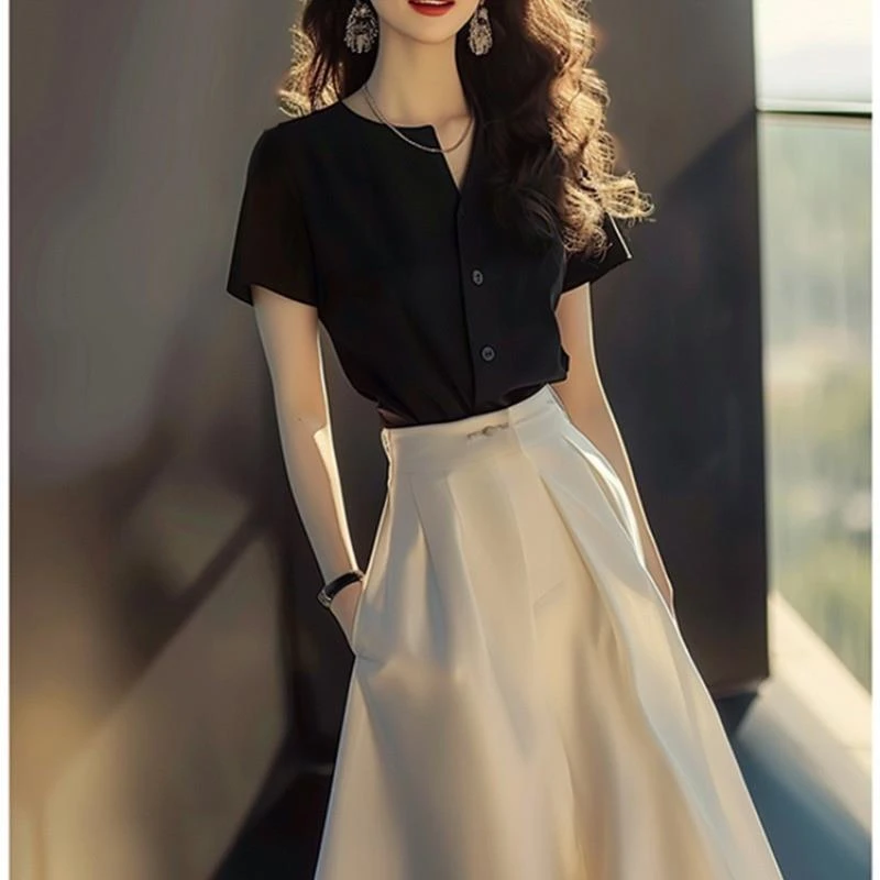 纯欲慵懒风2025显瘦气质高端减龄洋气时尚知性风衣服套装衬衫女
