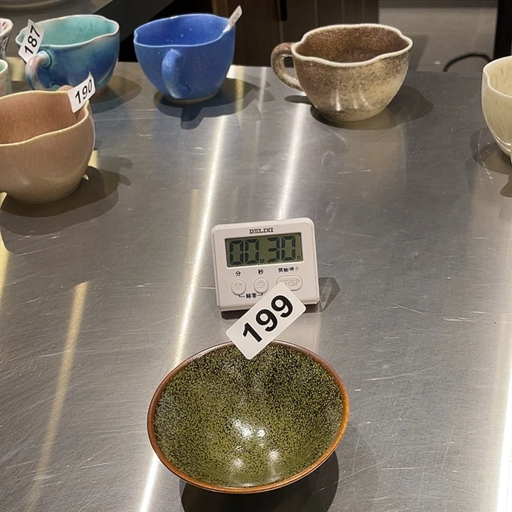 瓷片?**鹏199 and the