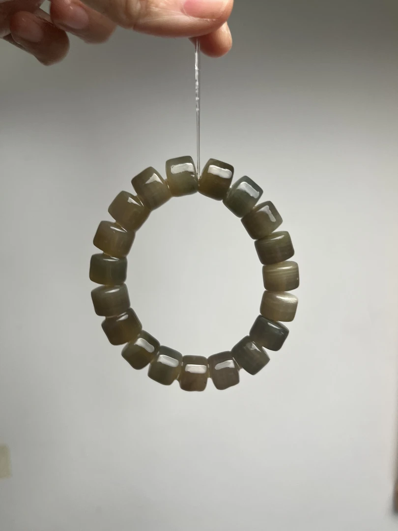 非金属珐琅项链 直切老型绿色手串黄牛角老料