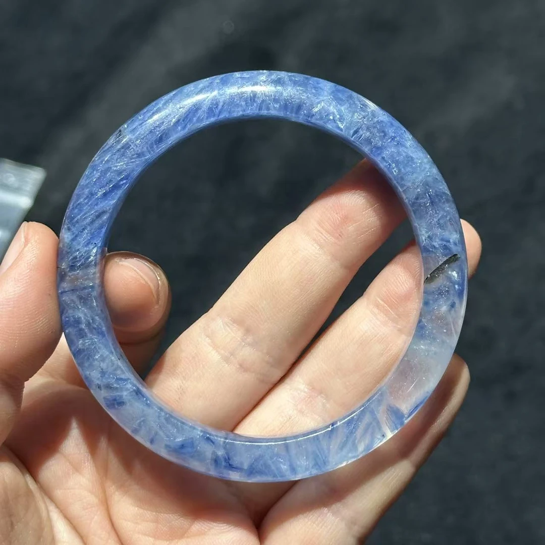 时尚百搭精美蓝晶手镯