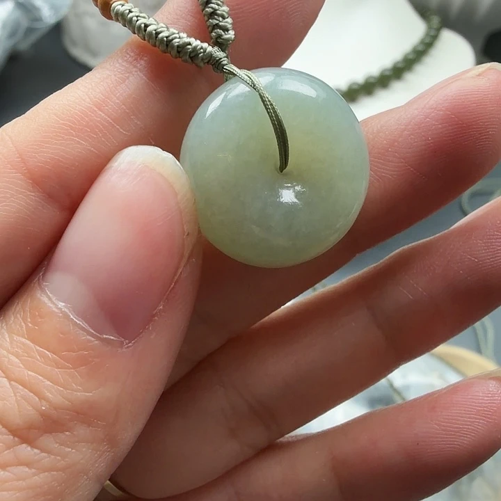 和田玉未镶嵌颈饰4