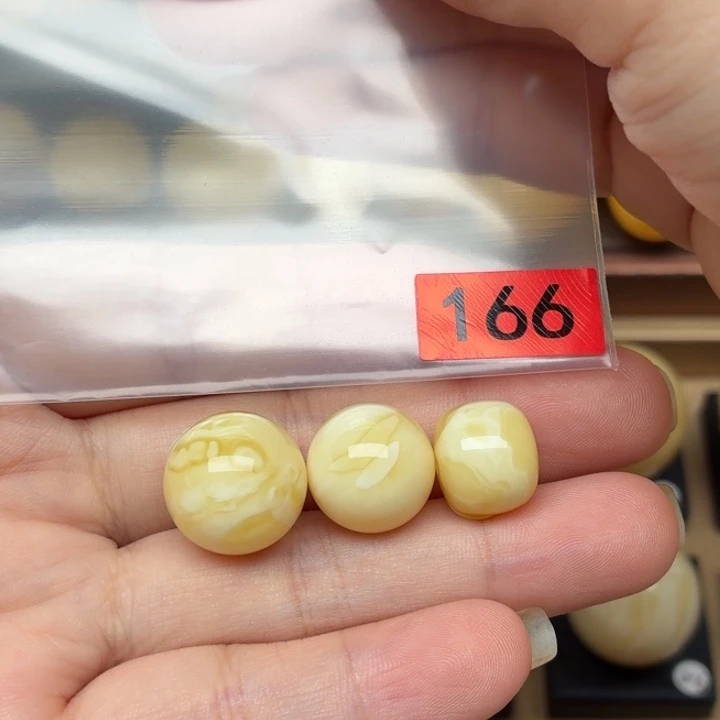 花***人蜜蜡未镶嵌裸石蜜蜡14.6+13.5+11.9/10.2