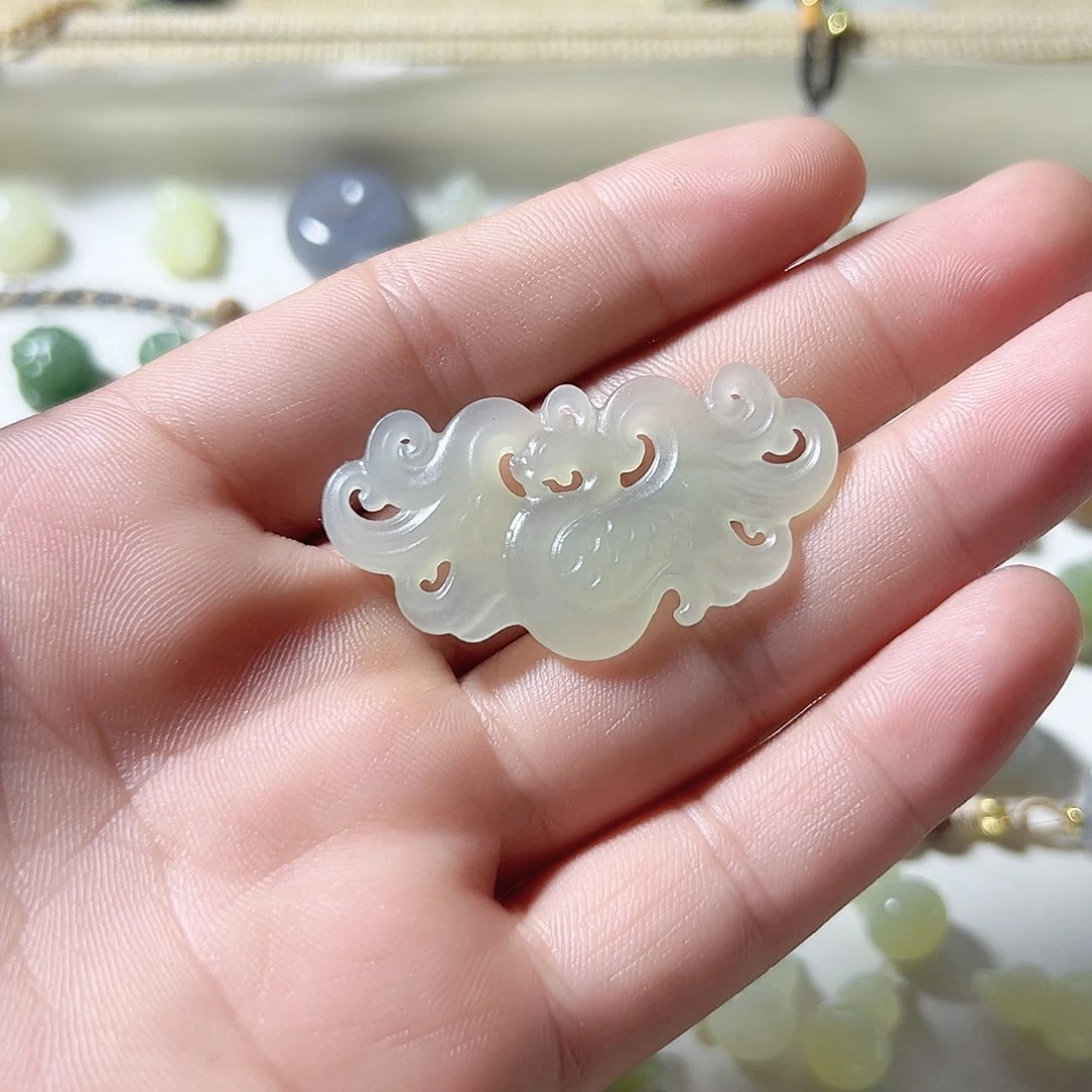未镶嵌和田玉耳饰