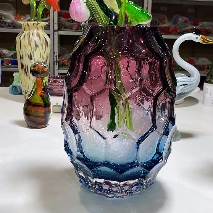 水晶花瓶高30厘米宽了8厘米