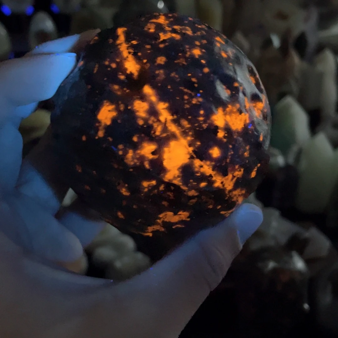 水晶火林芝大球未镶嵌