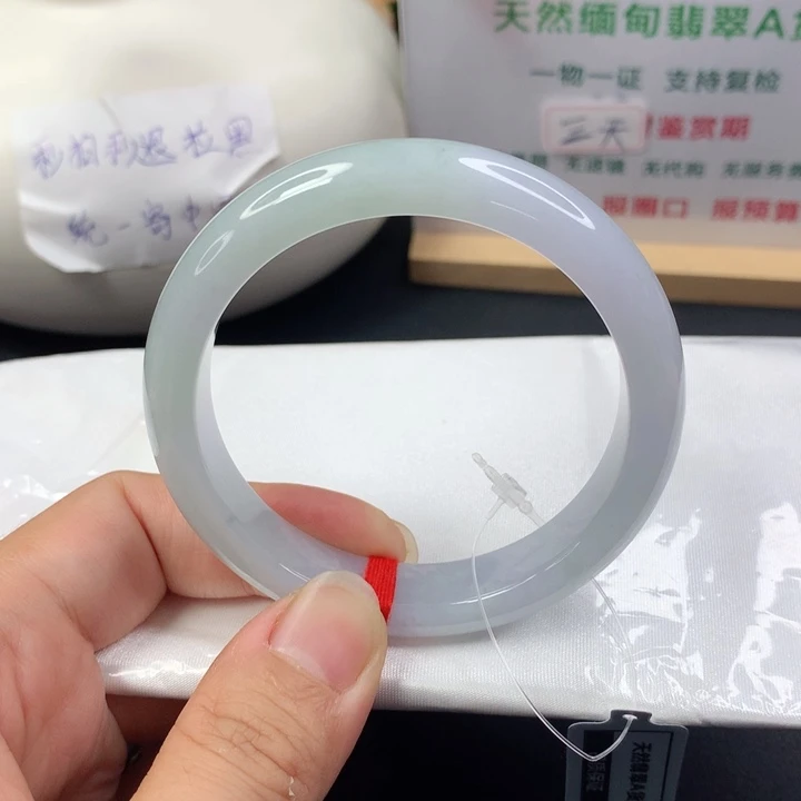 未镶嵌手镯翡翠5556