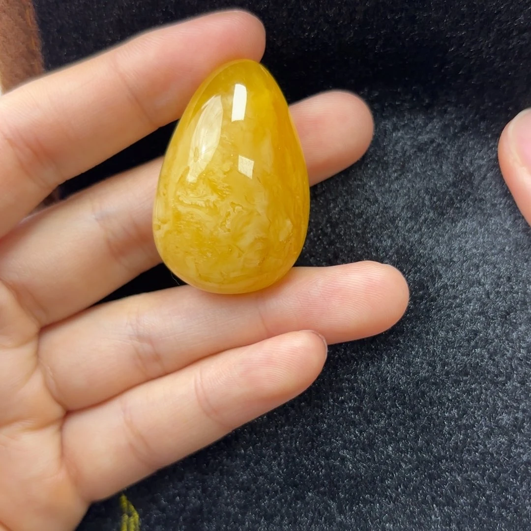 未镶嵌蜜蜡珠宝奇石