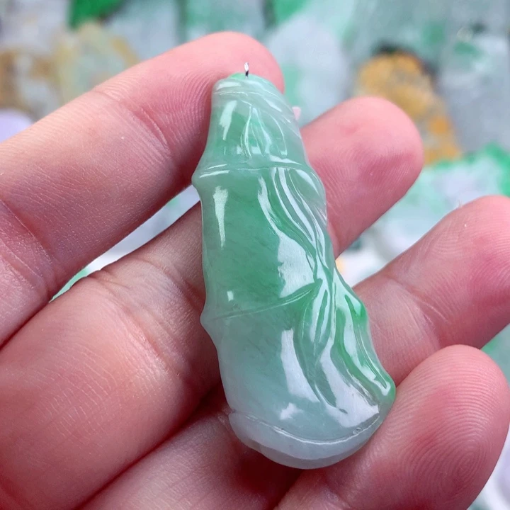 吊坠(不含链)未镶嵌翡翠