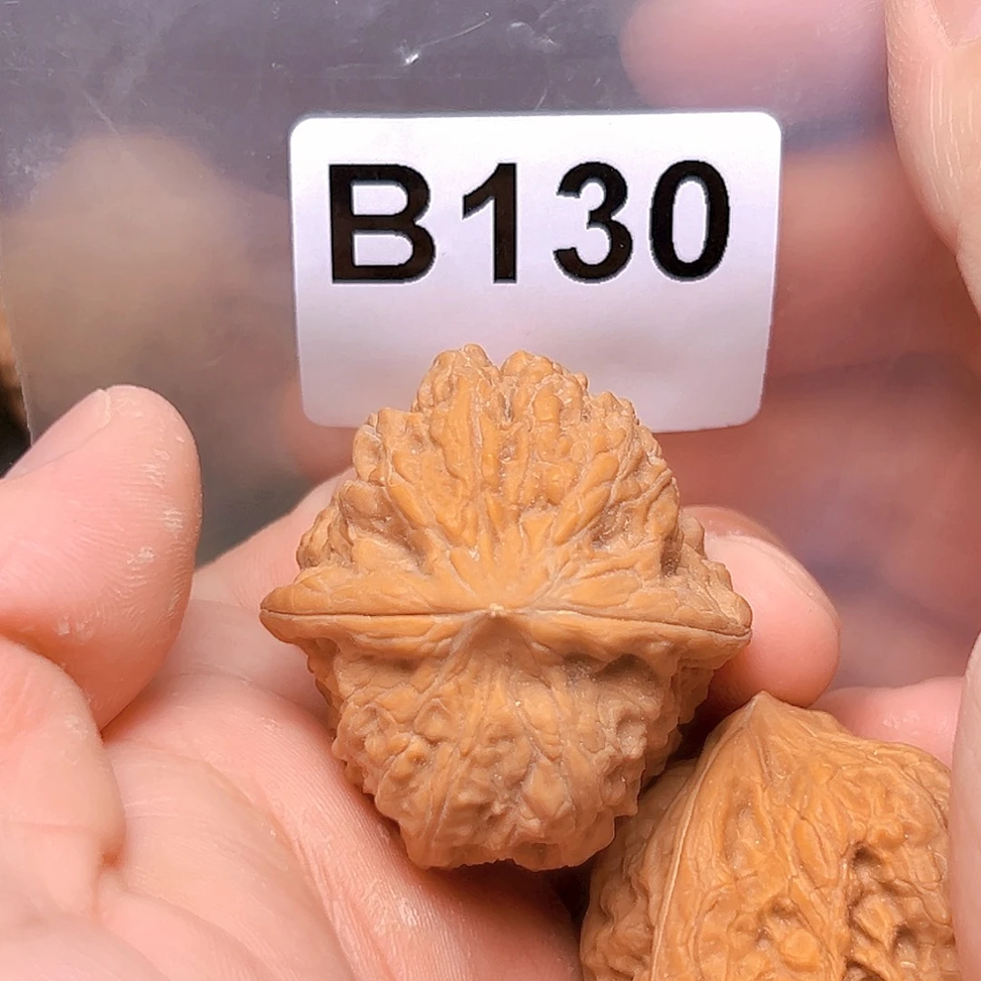 吊坠文玩核桃凹底