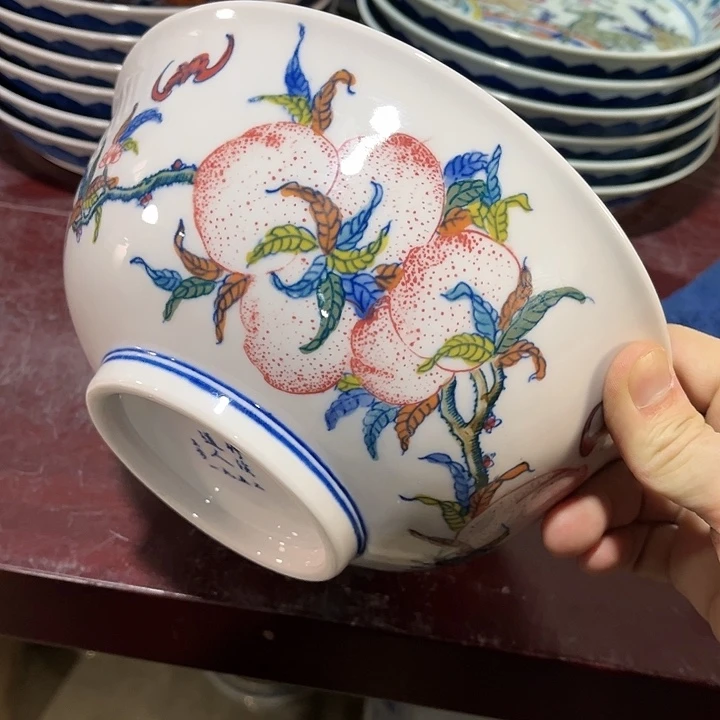 瓷片//////直径20厘米。红。