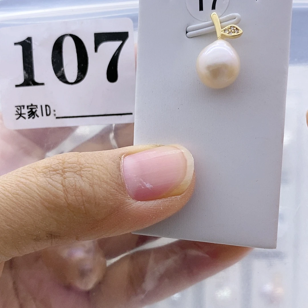 颈饰钛钢淡水珍珠