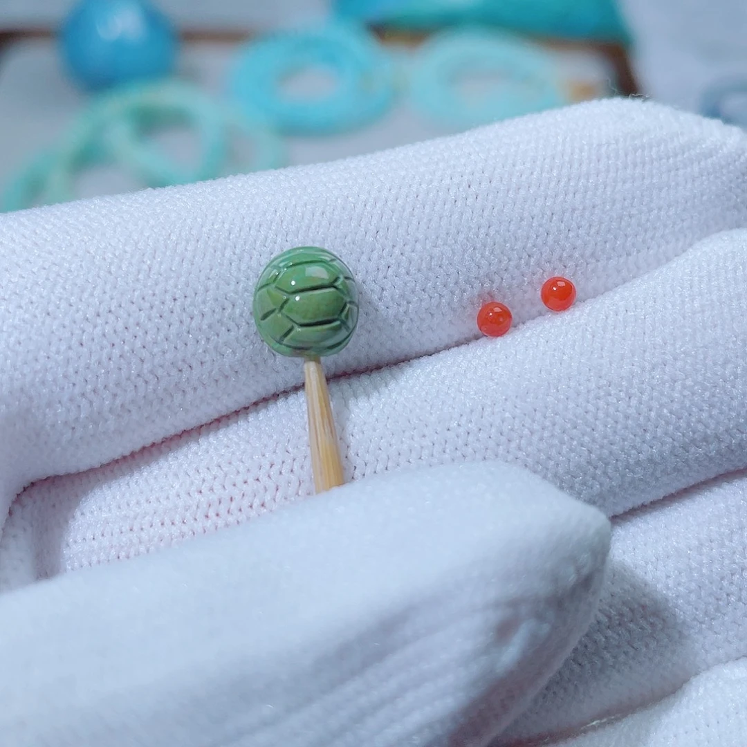 南红玛瑙未镶嵌珠宝奇石