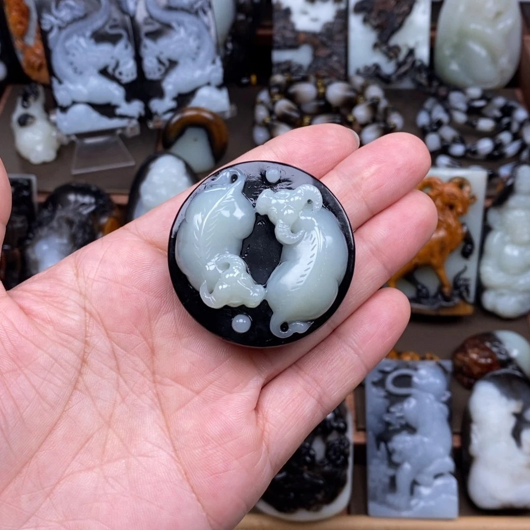 颈饰未镶嵌和田玉岐****！