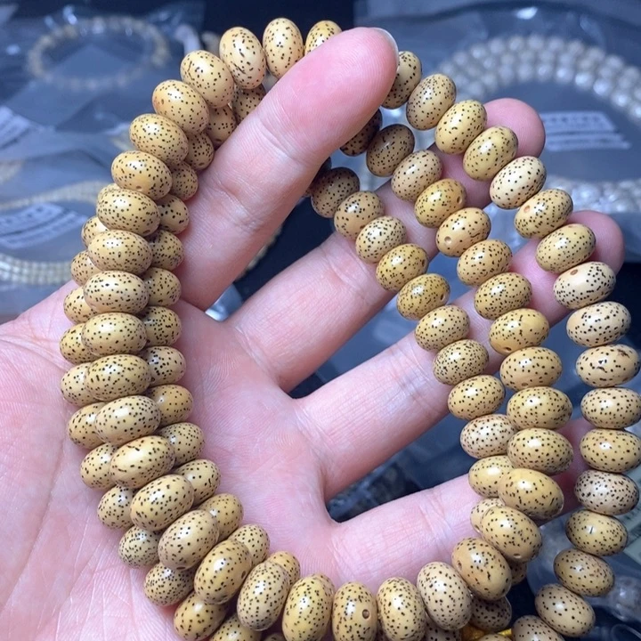 星月菩提手串黄12左右 脖挂