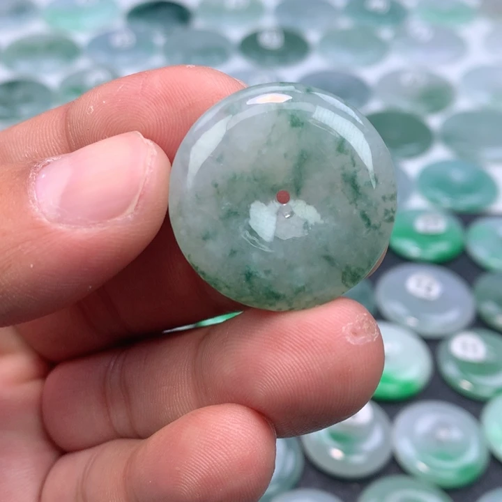 翡翠未镶嵌颈饰缅甸天然A货翡翠