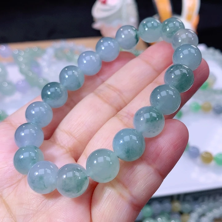 翡翠手链未镶嵌翡翠