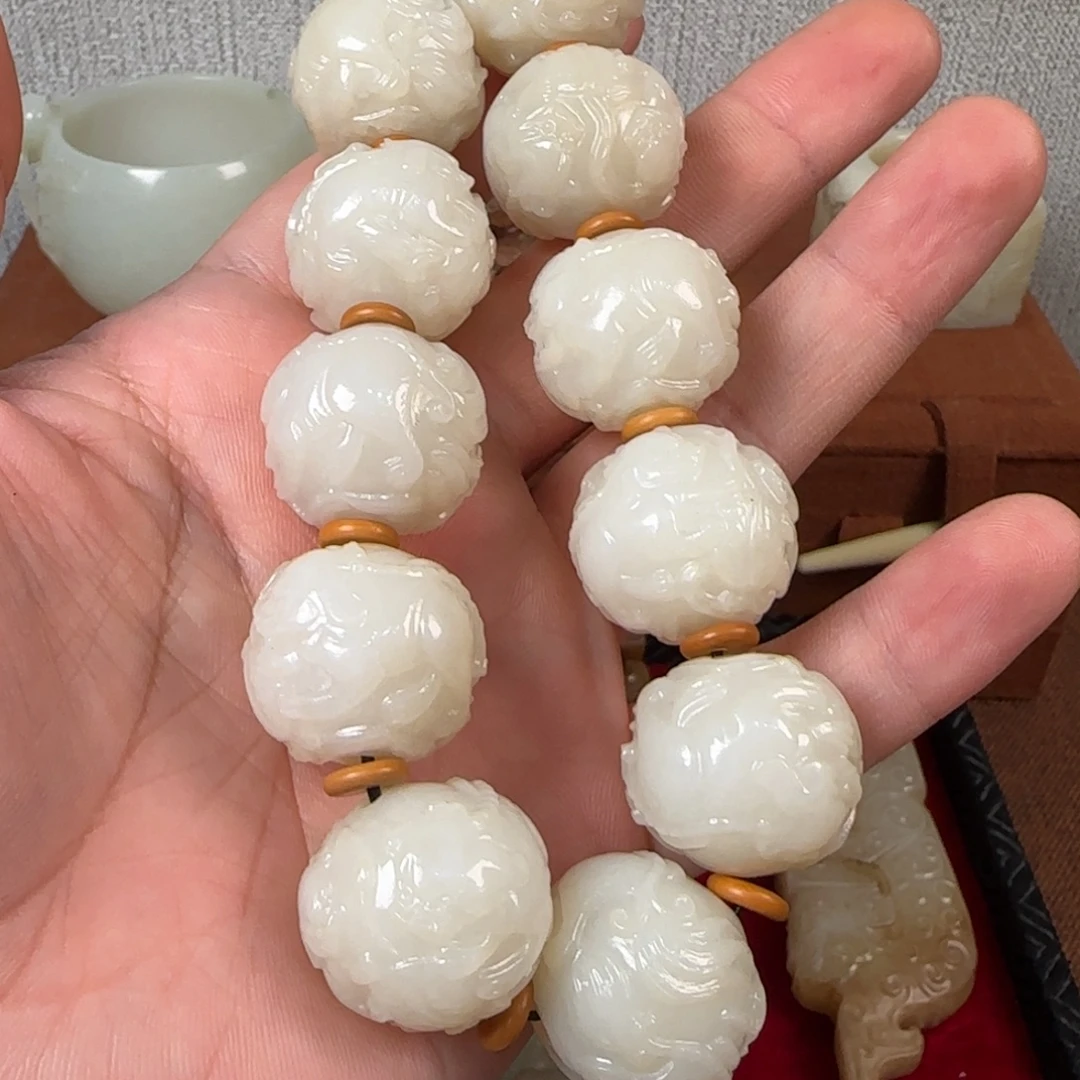 用***5非常精美的脖挂件