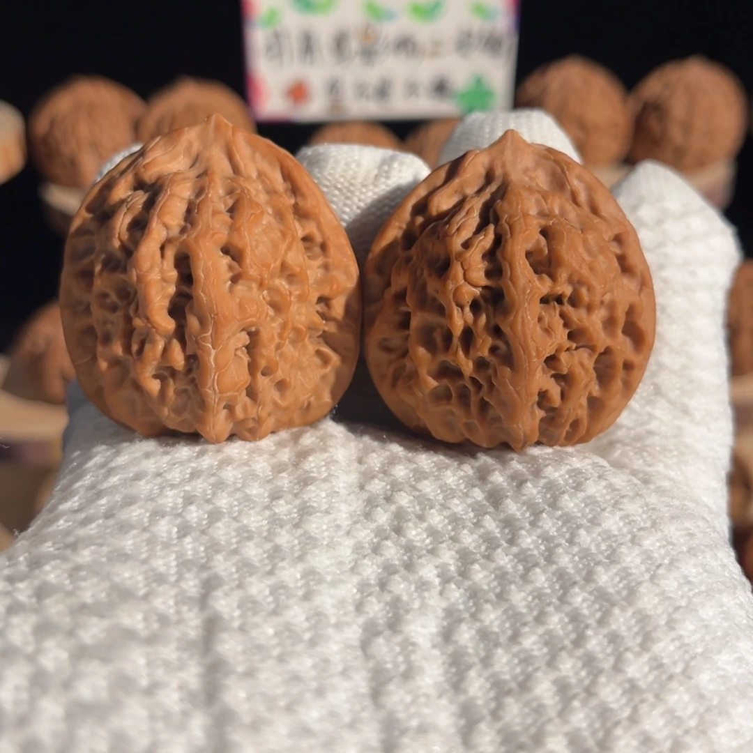 文玩核桃吊坠佛肚40