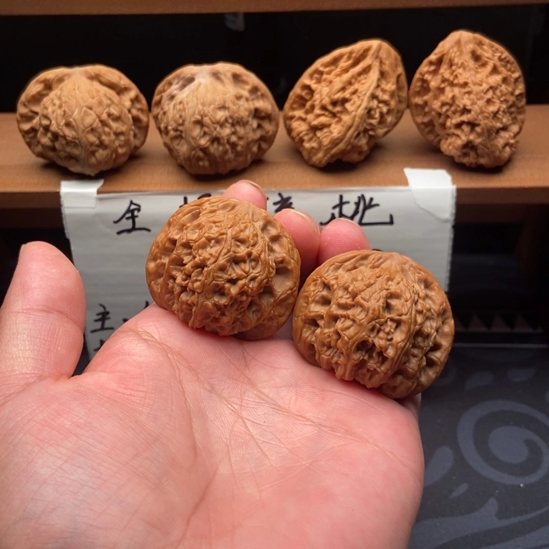 文玩核桃把件龙洞峪(41尺寸毕业款)