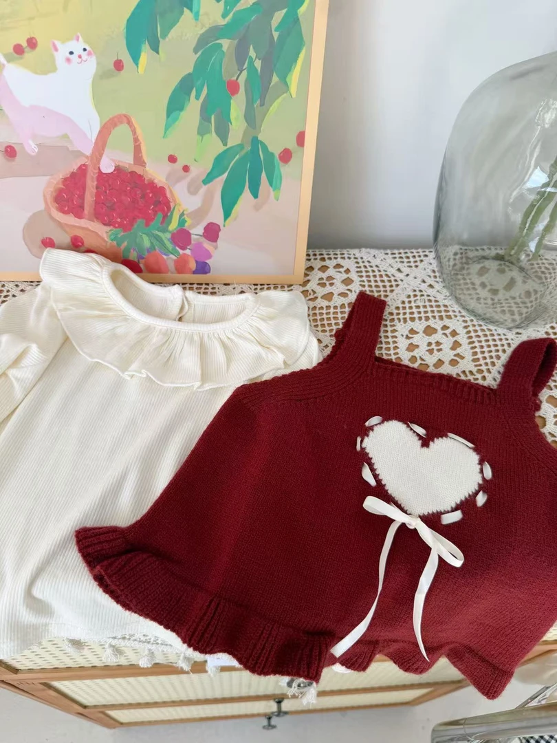 酒红爱心毛衣马甲娃娃领打底衫两件套套装-8639