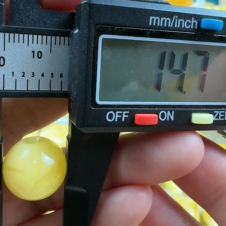 蜜蜡未镶嵌裸石43