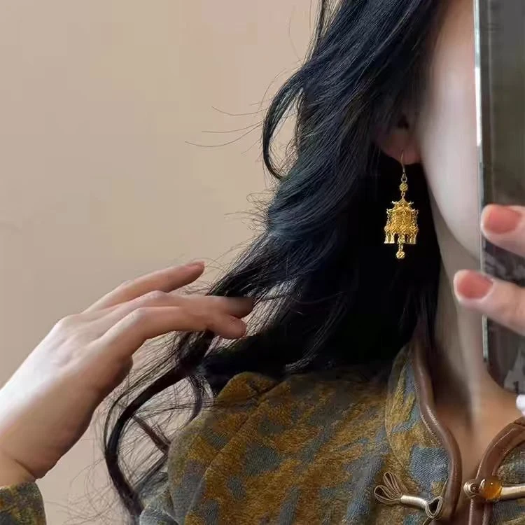 铜合金耳饰 国风阁楼宫灯耳钩婚嫁结婚金色宫廷风高级感耳环首饰