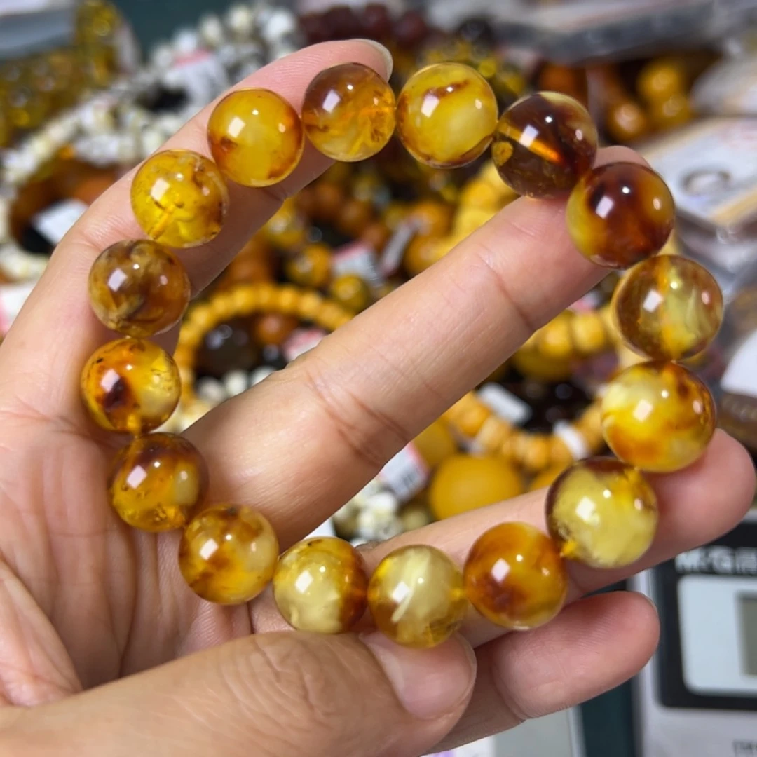 未镶嵌琥珀珠宝奇石247