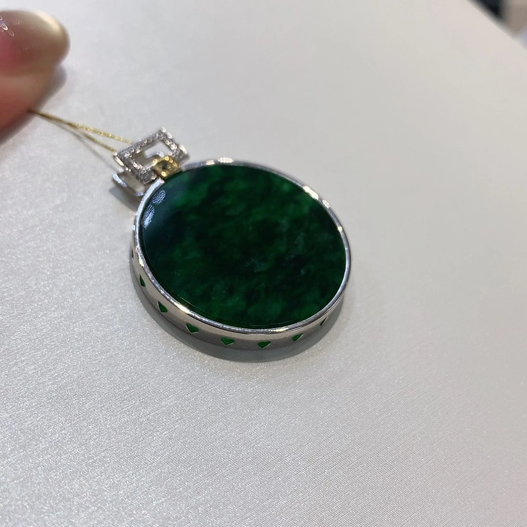 翡翠18K金镶嵌吊坠(不含链)