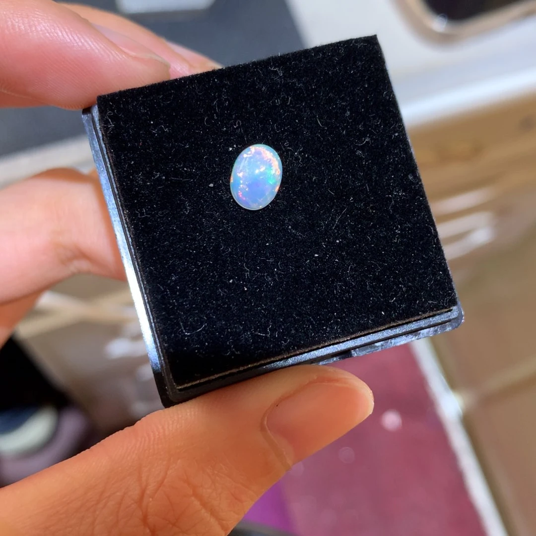 未镶嵌欧泊裸石6×8