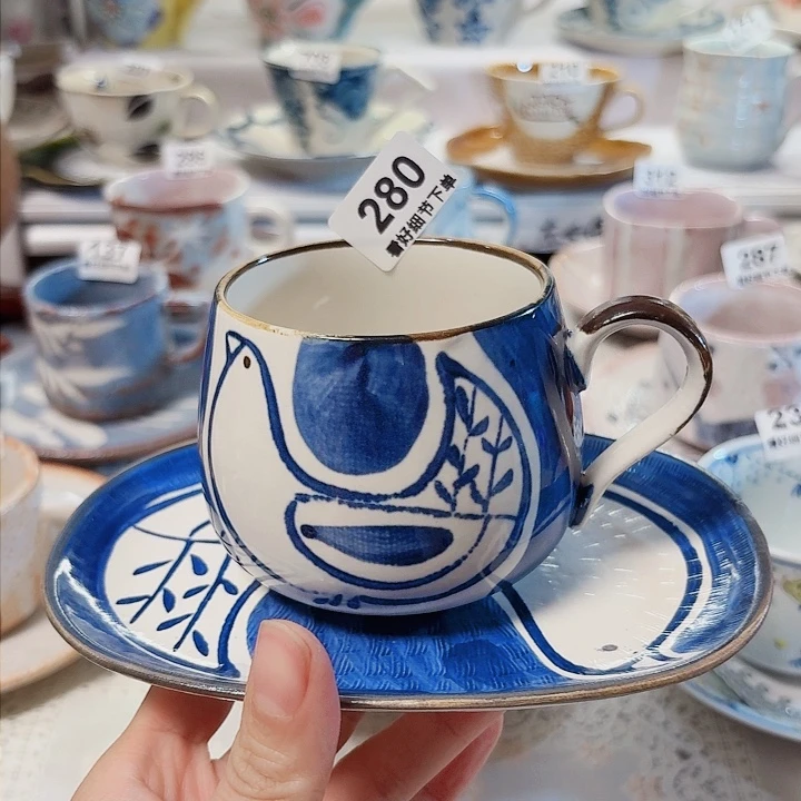 瓷片一套漂亮的杯子