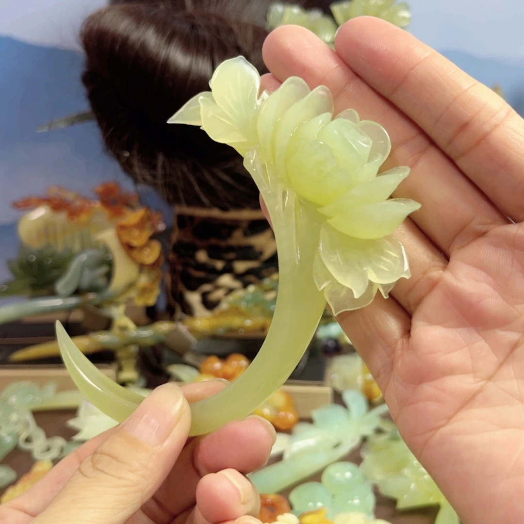 蛇纹石玉发饰未镶嵌